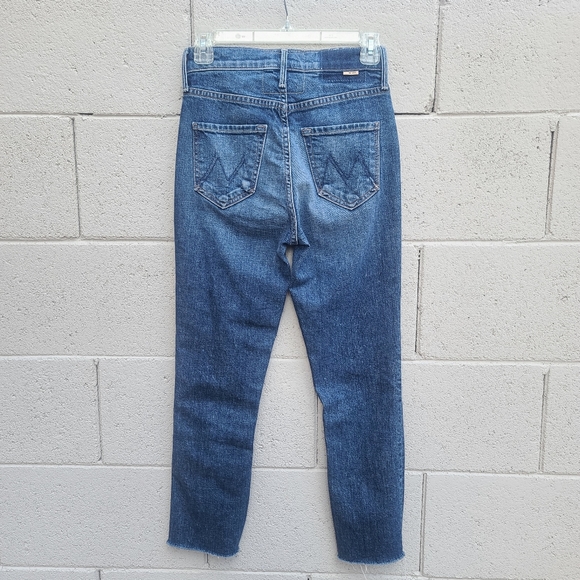 MOTHER Superior | The Dazzler Ankle Fray Jeans in Painfully Obvious Size 24 - Picture 8 of 12